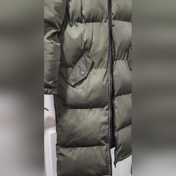 Women's Puffer Coat - Picture 4 of 5